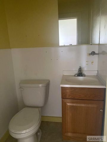 200 N 2nd Street, Challis, ID 83226