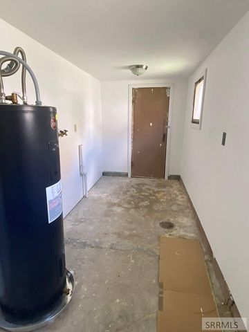 200 N 2nd Street, Challis, ID 83226