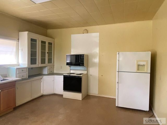 200 N 2nd Street, Challis, ID 83226