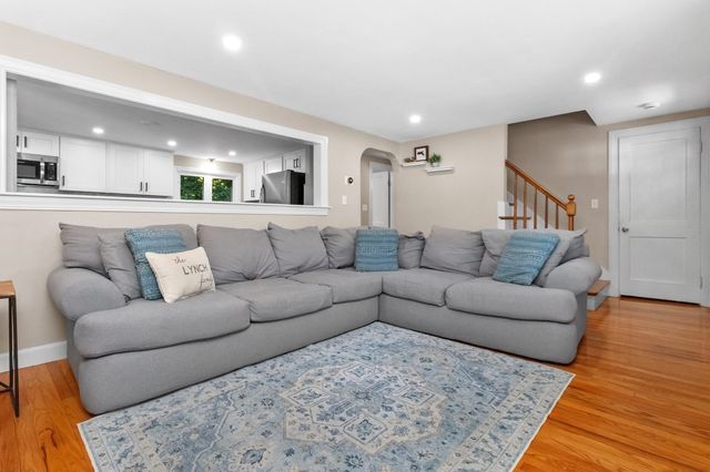 114 Lewis Ave, Walpole, MA 02081