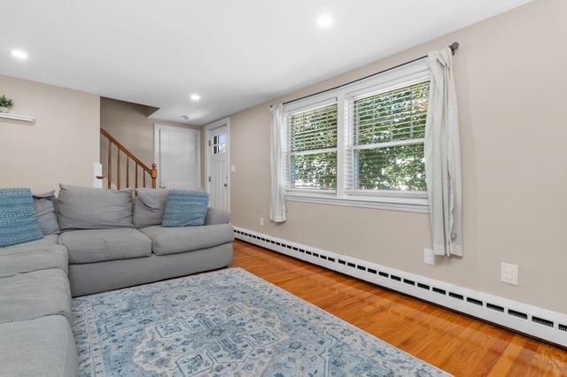 114 Lewis Ave, Walpole, MA 02081