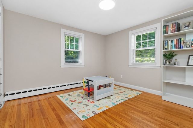 114 Lewis Ave, Walpole, MA 02081