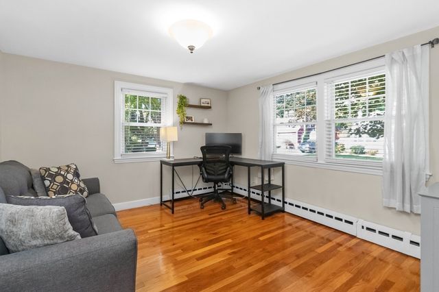 114 Lewis Ave, Walpole, MA 02081