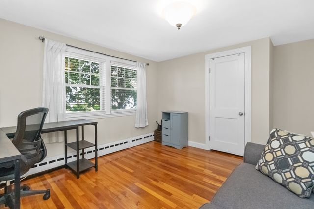 114 Lewis Ave, Walpole, MA 02081