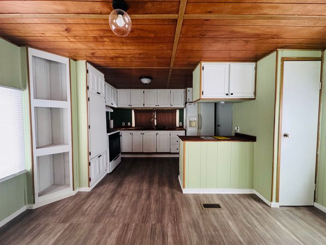 5651 N Seeley Road, Cedar Creek Twp, MI 49663