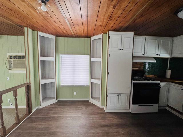 5651 N Seeley Road, Cedar Creek Twp, MI 49663