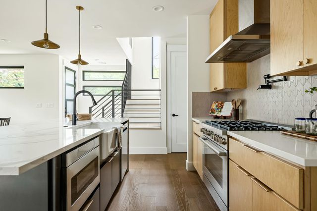 3508 Lyons RD, Austin, TX 78702