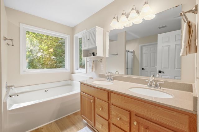 13347 Greenbriar Drive, Grand Haven, MI 49417