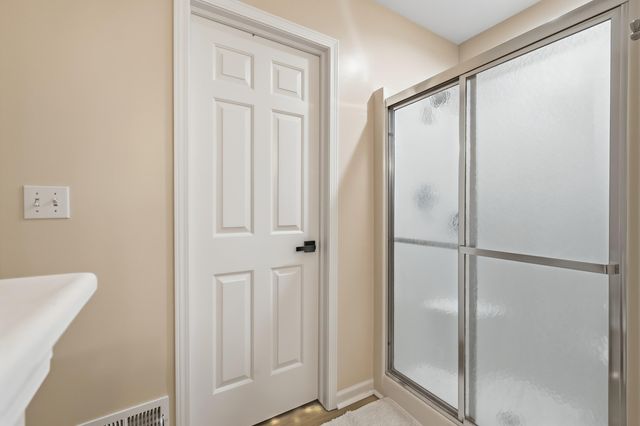 13347 Greenbriar Drive, Grand Haven, MI 49417