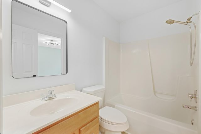 13347 Greenbriar Drive, Grand Haven, MI 49417