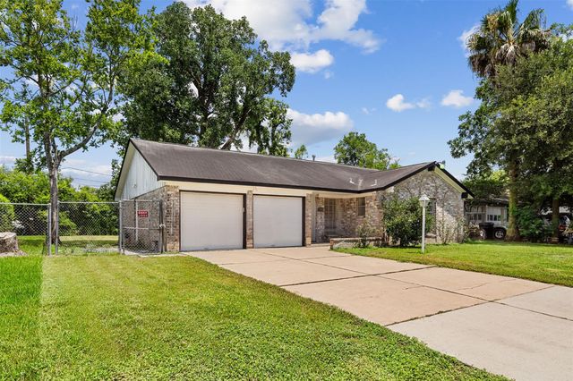15027 Bathurst Drive, Houston, TX 77053