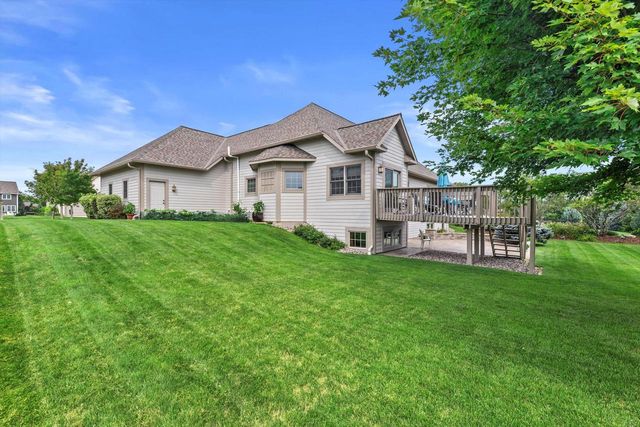 1289 Ridgeside ROAD, Oconomowoc, WI 53066