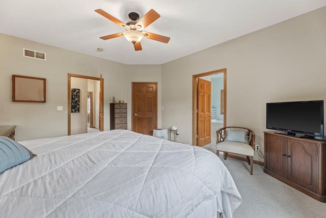 1289 Ridgeside ROAD, Oconomowoc, WI 53066