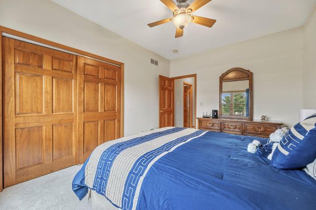 1289 Ridgeside ROAD, Oconomowoc, WI 53066