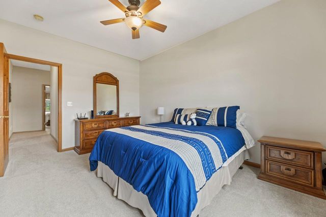 1289 Ridgeside ROAD, Oconomowoc, WI 53066