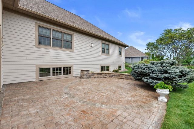 1289 Ridgeside ROAD, Oconomowoc, WI 53066