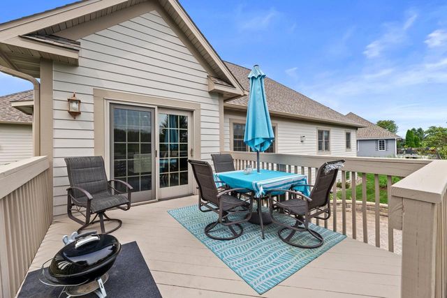 1289 Ridgeside ROAD, Oconomowoc, WI 53066