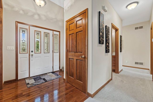 1289 Ridgeside ROAD, Oconomowoc, WI 53066