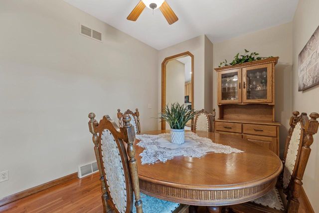 1289 Ridgeside ROAD, Oconomowoc, WI 53066