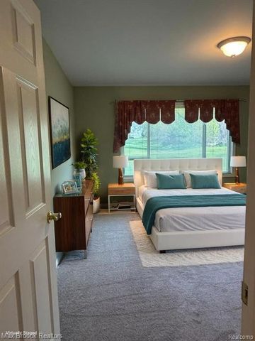 6166 Lochmore Drive, Commerce Twp, MI 48382