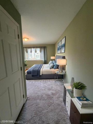 6166 Lochmore Drive, Commerce Twp, MI 48382