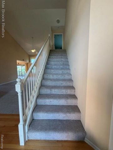 6166 Lochmore Drive, Commerce Twp, MI 48382