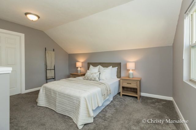 120 34th Street SE, Wyoming, MI 49548