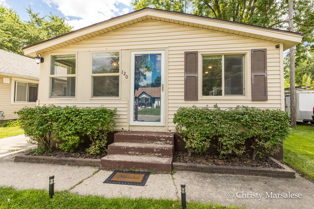 120 34th Street SE, Wyoming, MI 49548