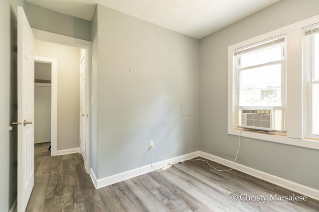120 34th Street SE, Wyoming, MI 49548