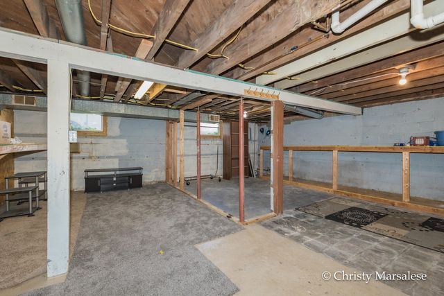 120 34th Street SE, Wyoming, MI 49548