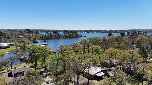 11810 Riley Green Road, Franklin, TX 77856