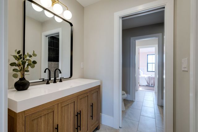 1312 Montgomery Avenue, Nashville, TN 37207