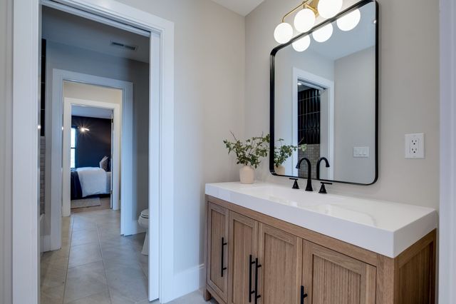 1312 Montgomery Avenue, Nashville, TN 37207