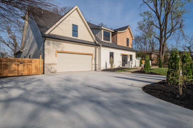1312 Montgomery Avenue, Nashville, TN 37207