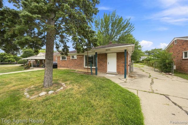 21715 Dexter Court, Warren, MI 48089