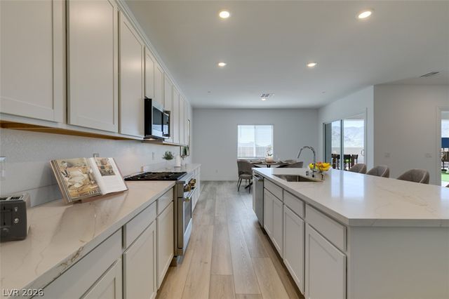 10869 Grace Landing Avenue, Las Vegas, NV 89166