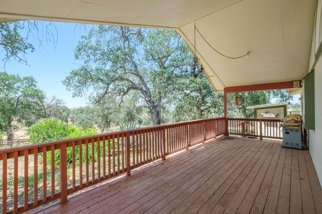 37667 Eagle Drive, Raymond, CA 93653