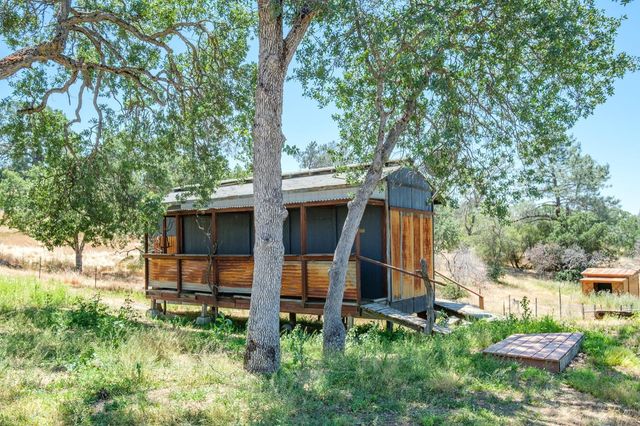 37667 Eagle Drive, Raymond, CA 93653