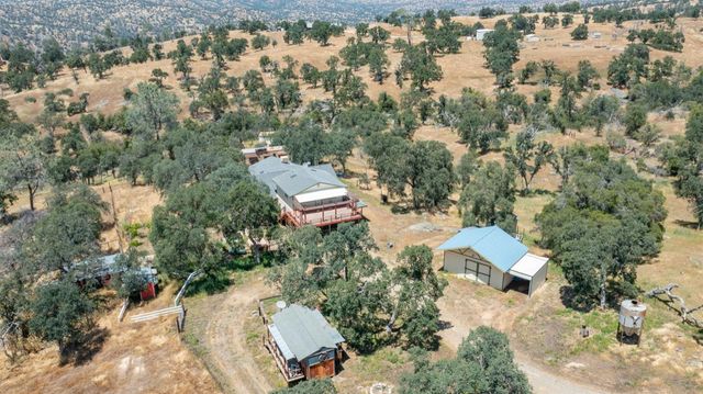 37667 Eagle Drive, Raymond, CA 93653