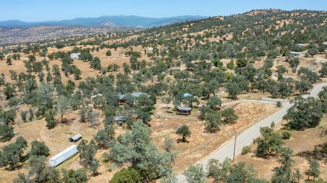 37667 Eagle Drive, Raymond, CA 93653