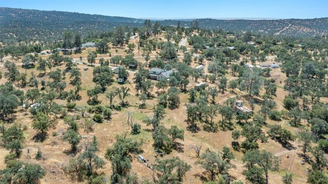 37667 Eagle Drive, Raymond, CA 93653
