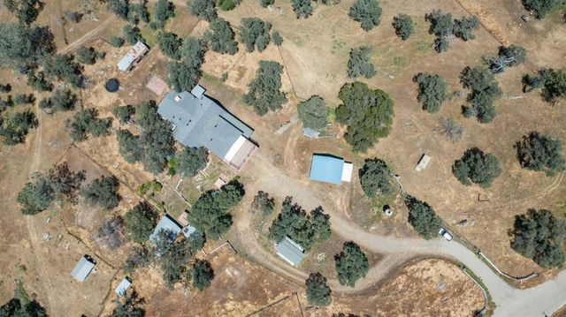37667 Eagle Drive, Raymond, CA 93653