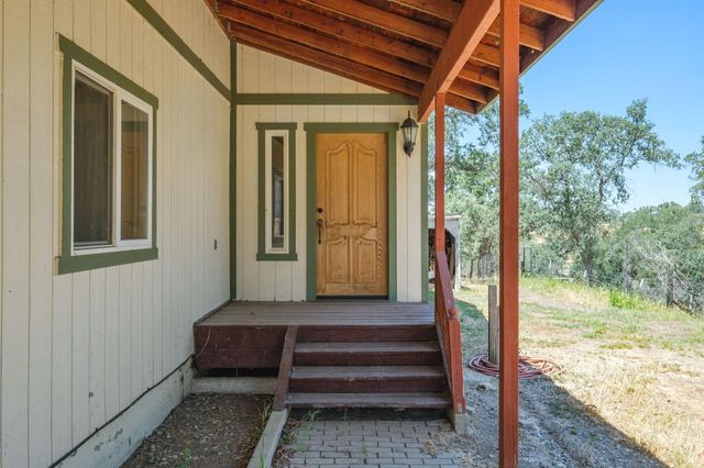 37667 Eagle Drive, Raymond, CA 93653
