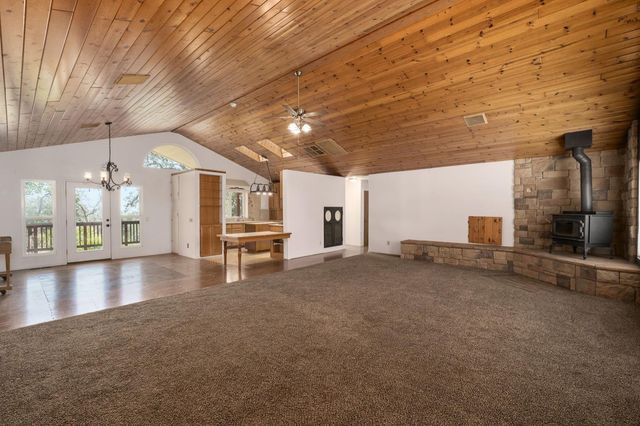 37667 Eagle Drive, Raymond, CA 93653