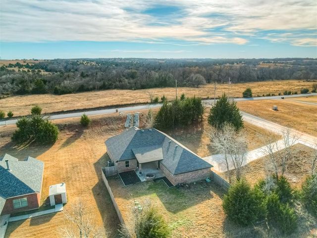 2252 County Road 1270, Blanchard, OK 73010