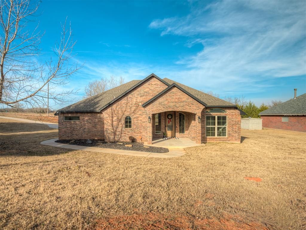 2252 County Road 1270, Blanchard, OK 73010