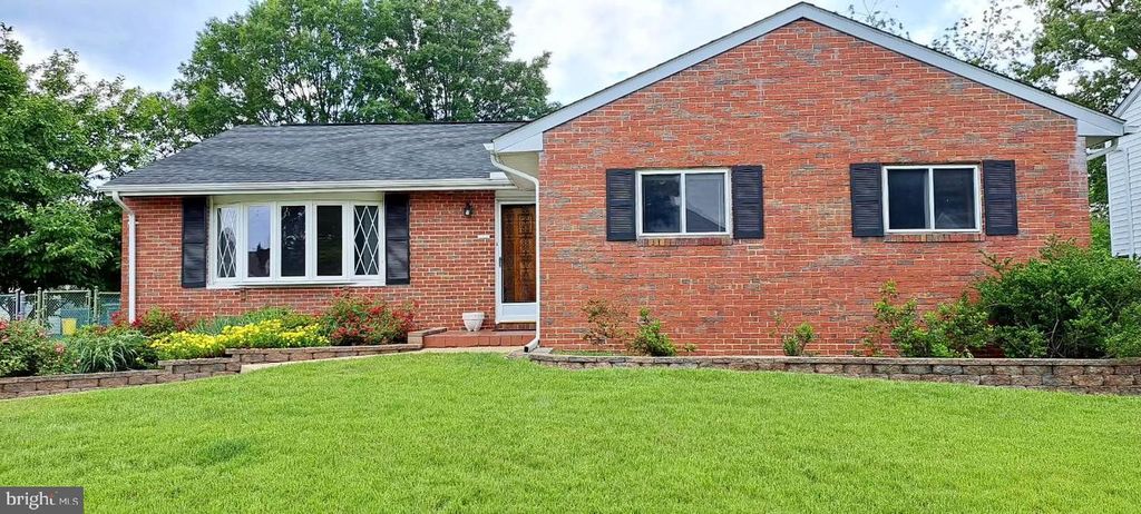7942 ROXBURY DRIVE, Glen Burnie, MD 21061
