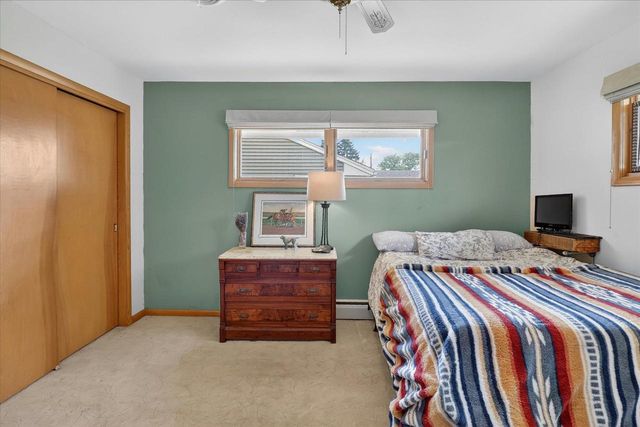 225 N Cairo Avenue, Jefferson, WI 53549