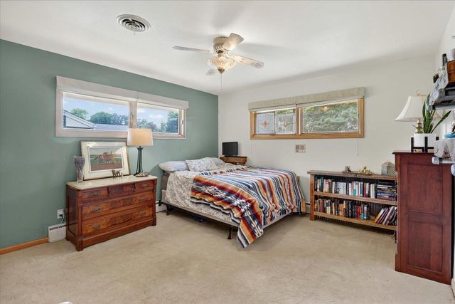 225 N Cairo Avenue, Jefferson, WI 53549