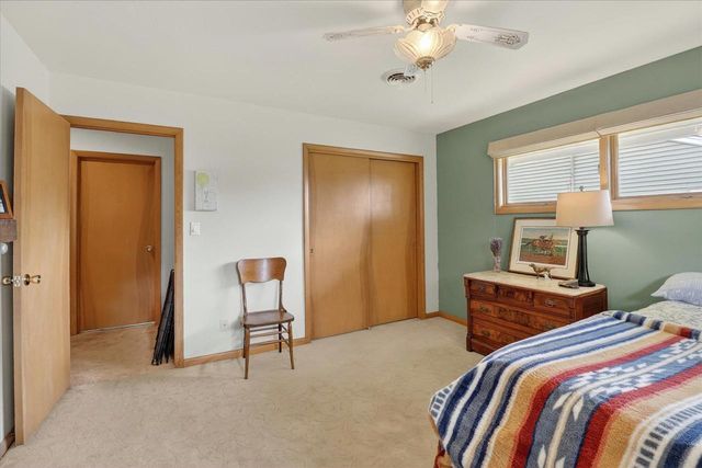225 N Cairo Avenue, Jefferson, WI 53549